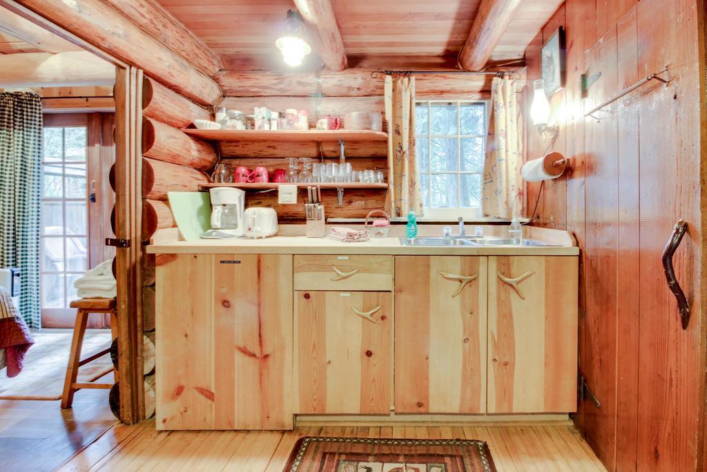 Zoe'S Log Cabin Welches Exterior photo