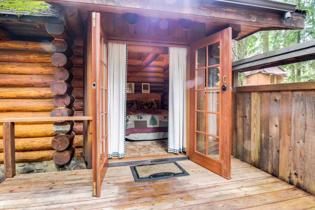 Zoe'S Log Cabin Welches Exterior photo