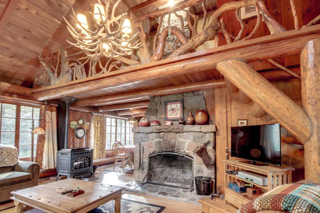 Zoe'S Log Cabin Welches Exterior photo