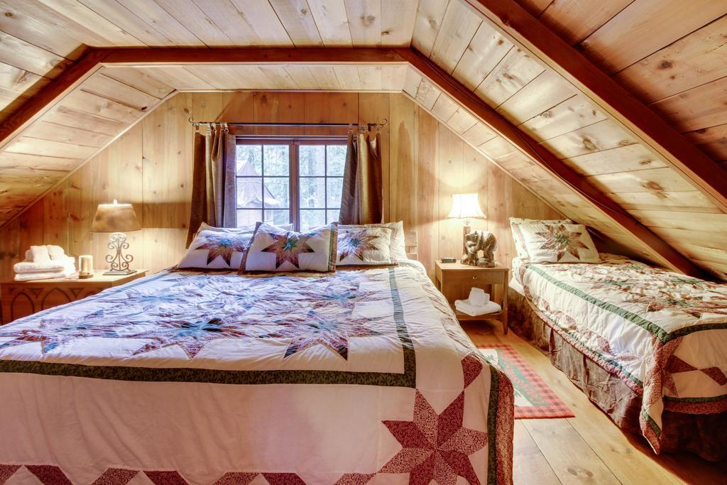 Zoe'S Log Cabin Welches Exterior photo